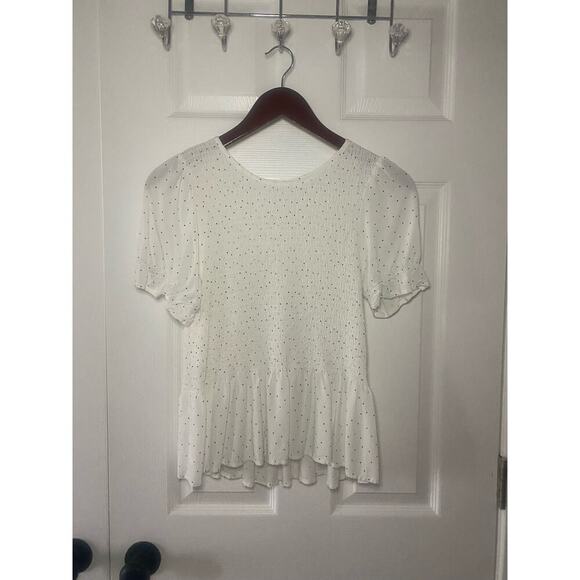 Mi ami Tops - NWOT Mi‎ Ami Boutique Smocked Babydoll White Short Sleeve Blouse Size Medium